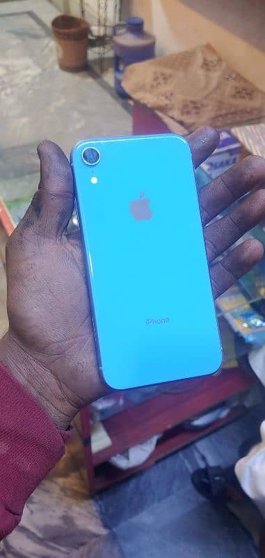 iphone XR 0