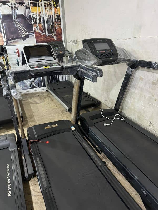 Treadmills / Running Machine / Elleptical  / Spinning bike / Gym cycle 4