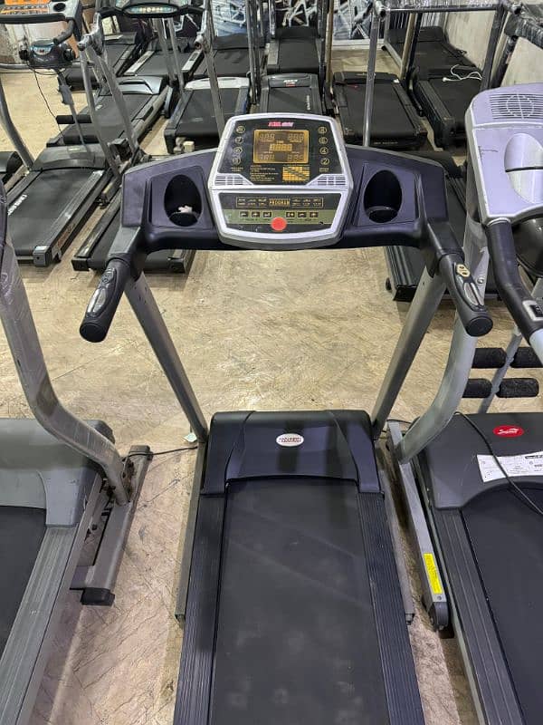 Treadmills / Running Machine / Elleptical  / Spinning bike / Gym cycle 8