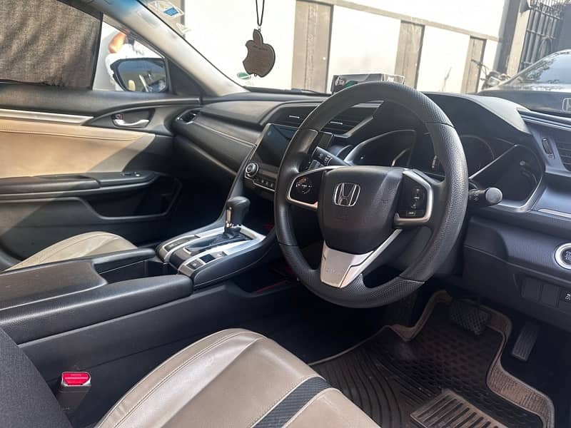 Honda Civic Oriel 2017 1