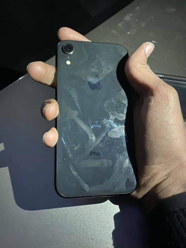 iPhone XR 0