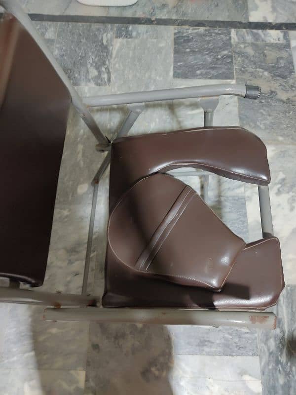 foldable commode chair toilet chair for sale in multan 3