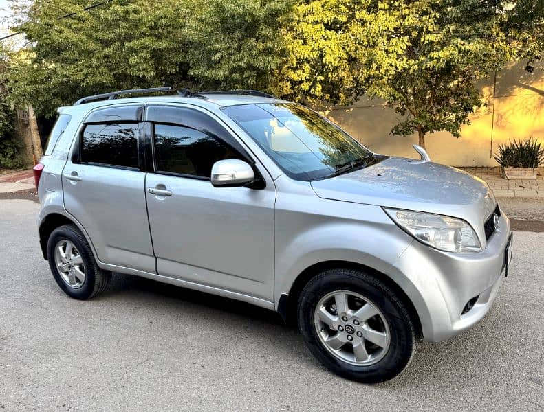 Toyota Rush 2007 // 2013 Automatic 1.5 Petrol Excellent condition 3