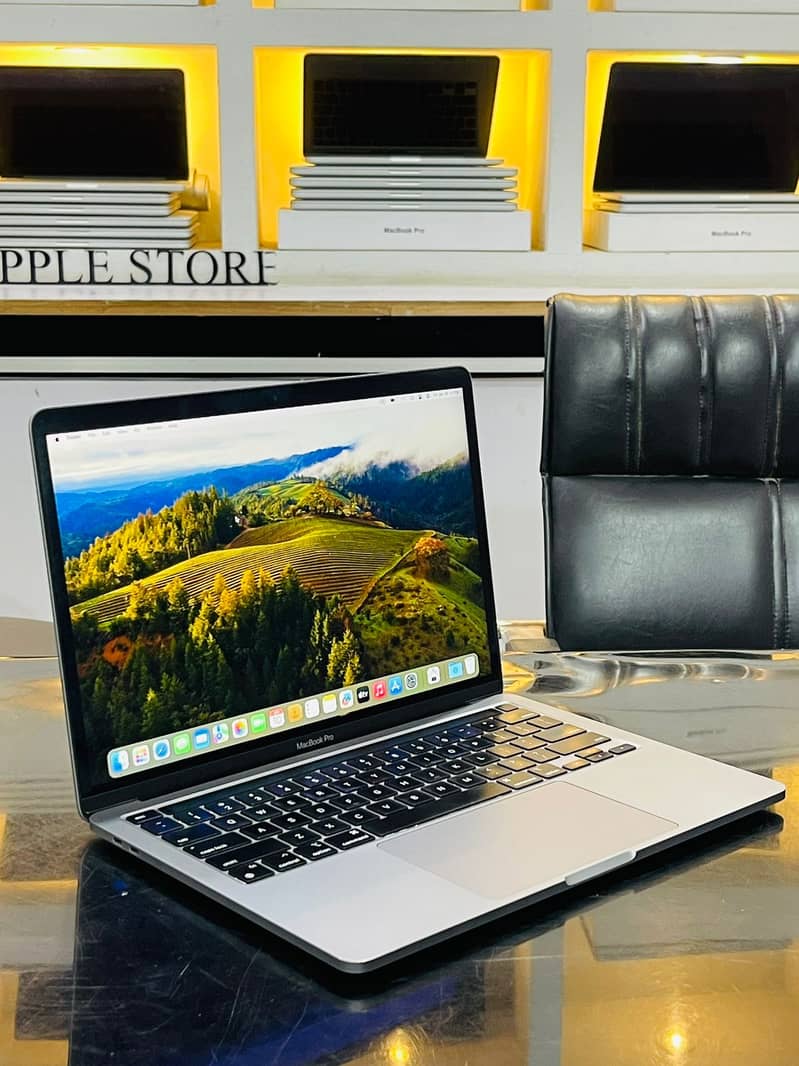 APPLE MACBOOK PRO M1 CHIP 13'' RETINA DISPLAY 0