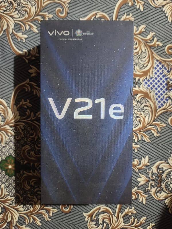 Vivo V21e minor shade 10/10 condition 1