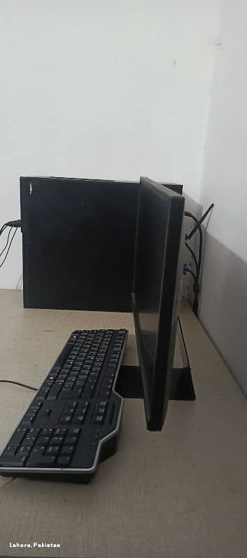 Desktop computer 7