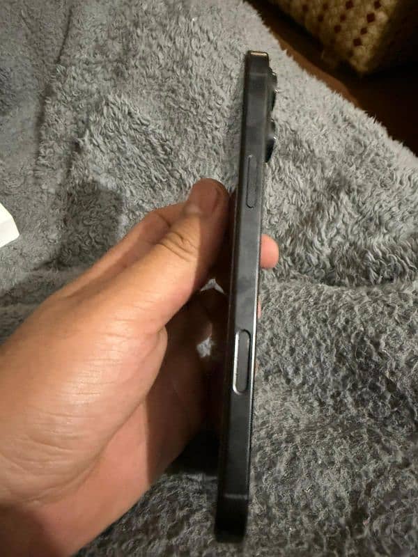 iphone 16 pro max non pta non active 1