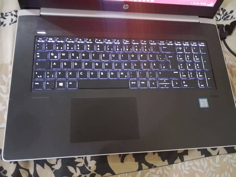 Hp probook G5 470 core i5 8th generation 5