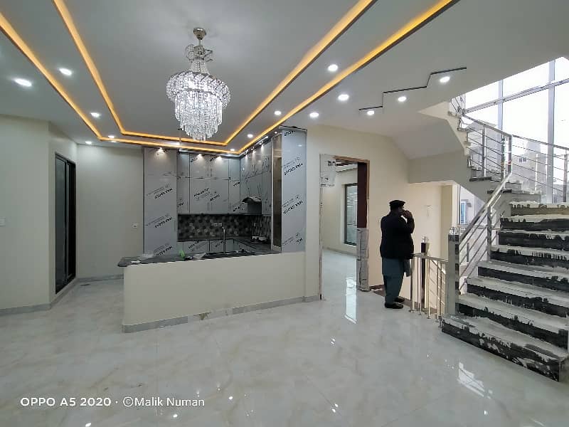 6 Marla Stylish House for Sale in Lahore 15