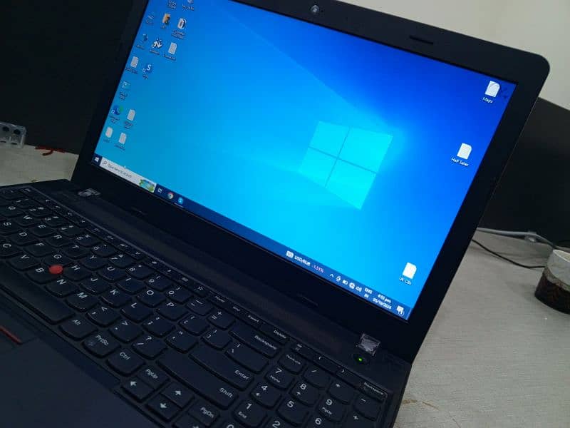 Lenovo Thinkpad E570 for Urgent Sale 2