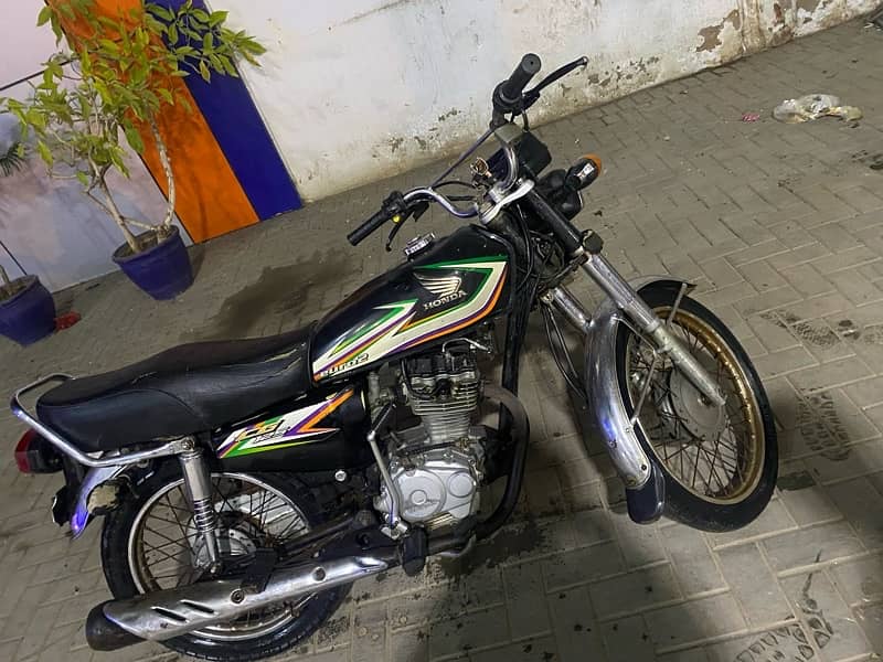 Honda CG 125 2016 Full Geniun Condition Smooth Ride 3