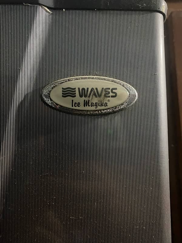 full size bog fridge (waves) 2