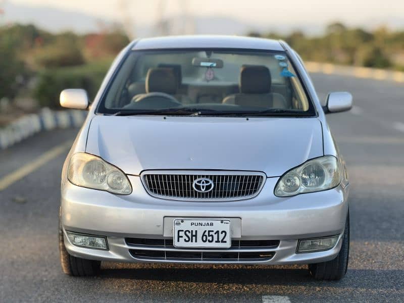 Toyota Corolla Altis 2005 - Genuine Condition 2