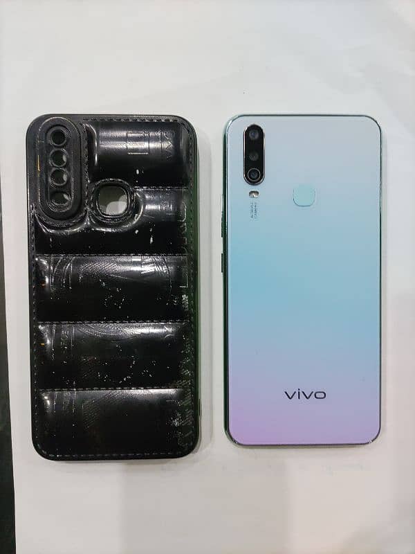 Vivo Y17 1