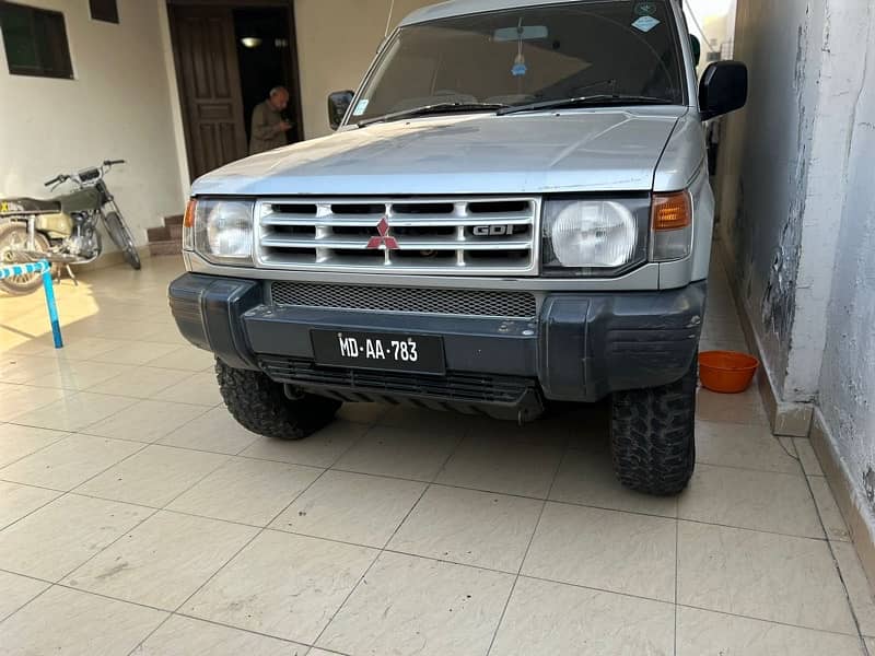 Mitsubishi Pajero 1995 0