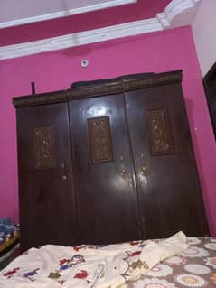 Kindg Bed and 3-Door Wardrobe for Sale