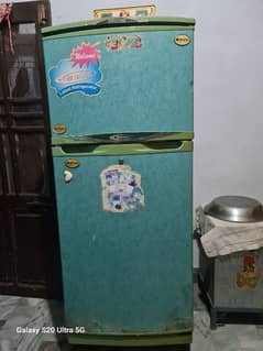 Dawlance fridge urgent sale full running condition