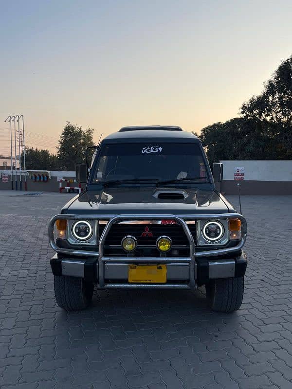 Mitsubishi Pajero 1991 0