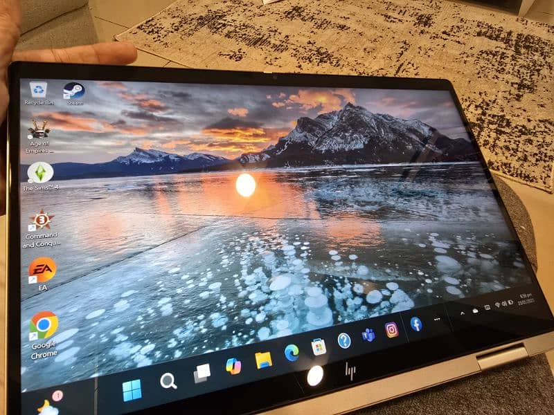 HP ENVY x360 14 inch 2 in 1 4