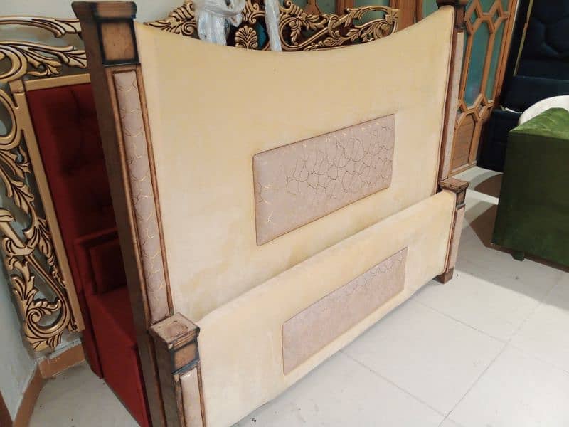 wooden bed fine condition call 03124049200 1