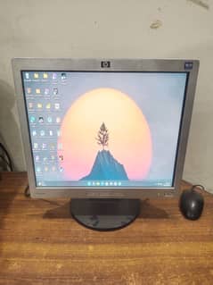 HP 17" LCD