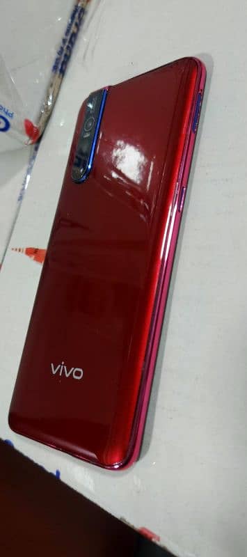 Vivo v15pro 6-128 gb AtoZ Ok Phone hai 3