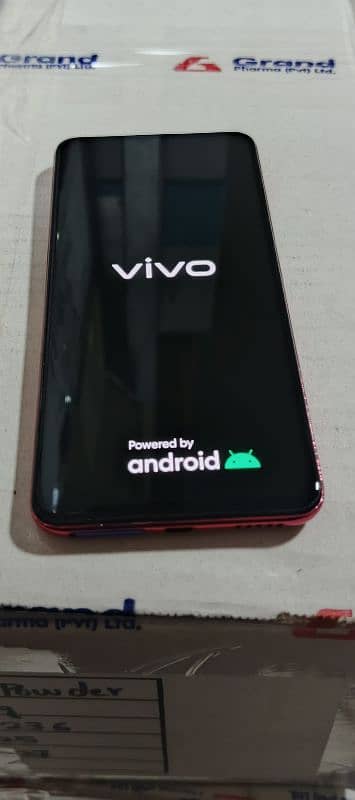 Vivo v15pro 6-128 gb AtoZ Ok Phone hai 5