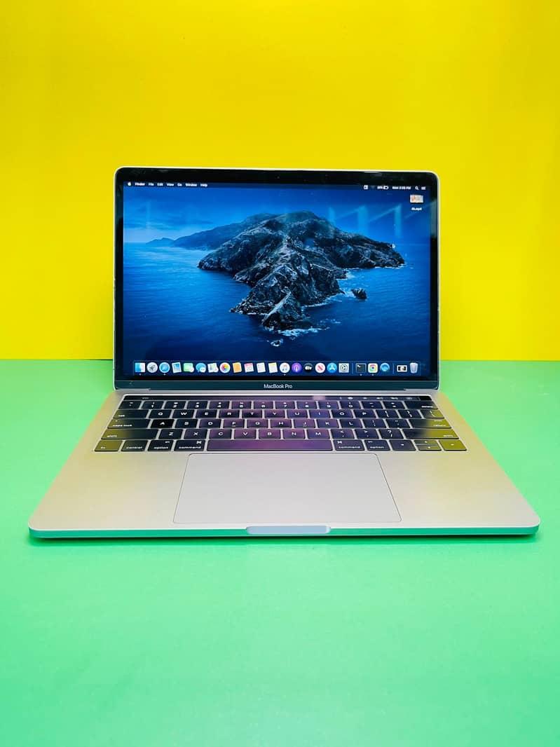 APPLE MACBOOK PRO 2016 WITH TOUCH ID 0