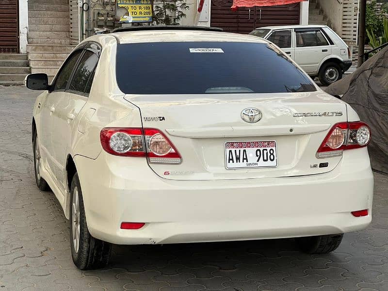 Toyota Corolla Altis 1.6 manual 2011 6