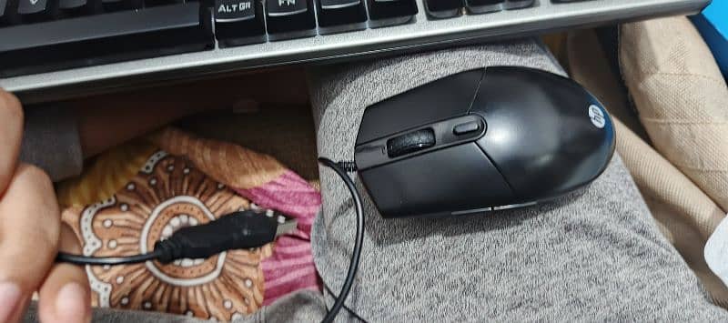 HP gaming keyboard and mouse km300f 7