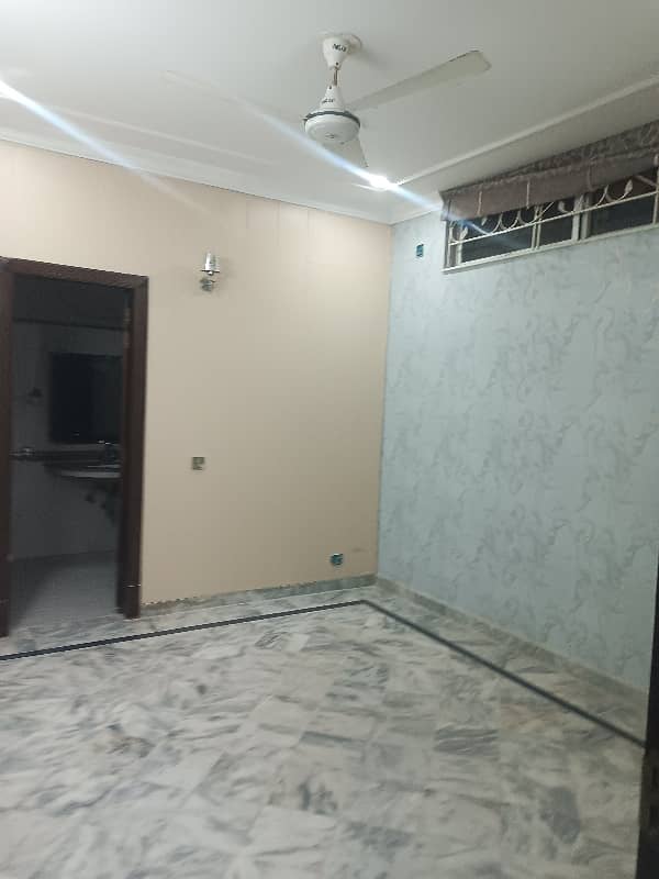 3 bedroom open basement for rent demand 80000 with separate gate 10 Marla 2