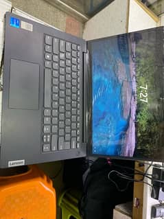 Lenovo v14