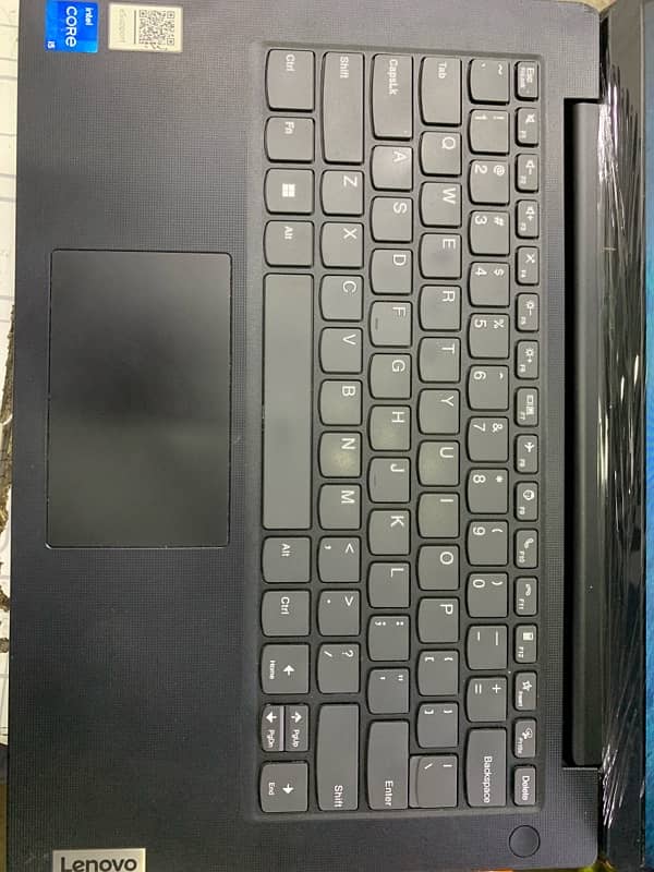 Lenovo v14 1