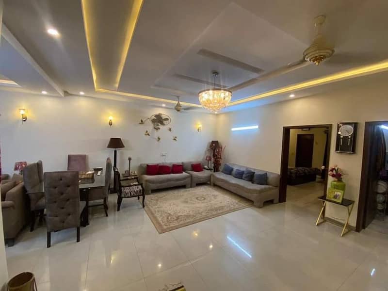 1 Kanal DD Block Full Basement Super Out House Prime Hot For Sale dha Phase4 0