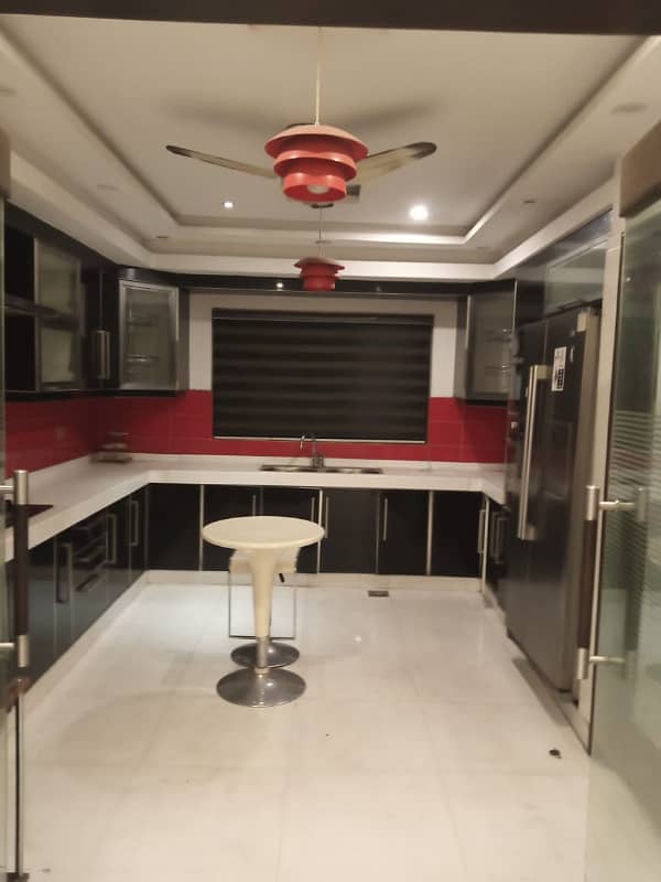 1 Kanal DD Block Full Basement Super Out House Prime Hot For Sale dha Phase4 10