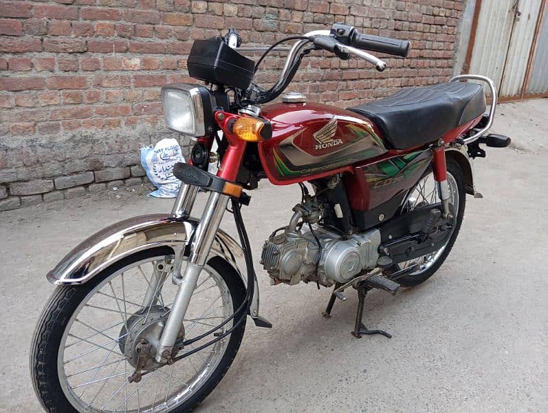 Honda CD70 0