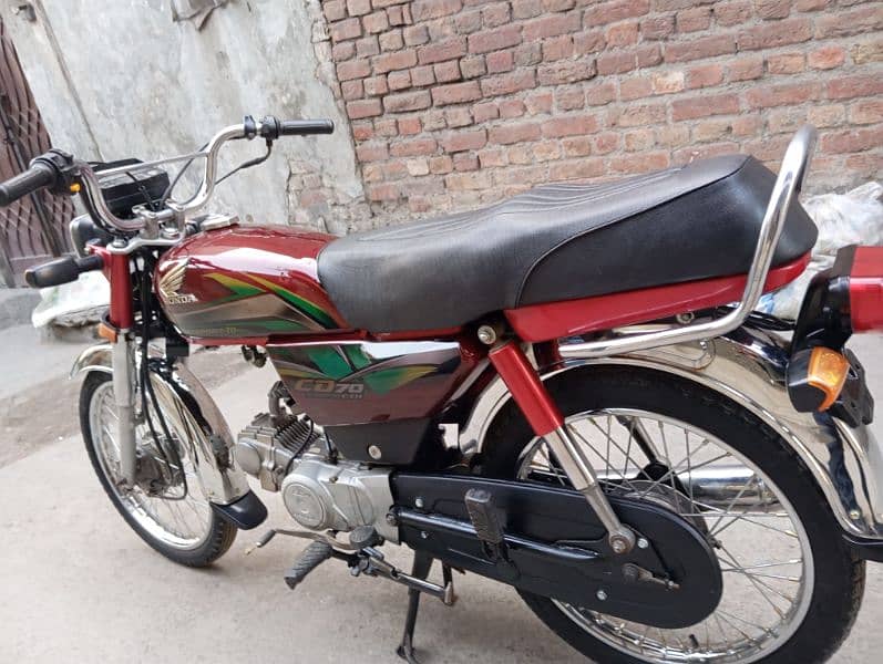 Honda CD70 3