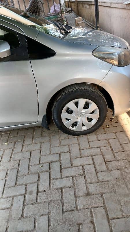 Toyota Vitz 2013 6