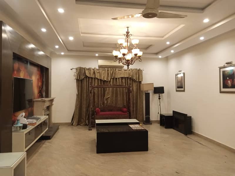 1Kanal W Block Owner Build Beautiful House For Sale DHA Phase 3 1