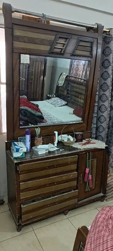 5-Piece King-Size Bedroom Set (Second hand) 1