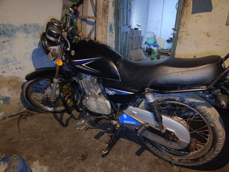 Suzuki GS 150 self start 5