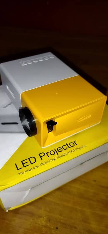 yg300 led projector 2