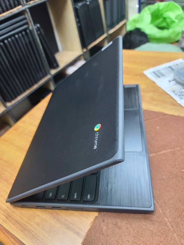 Lenovo 100e Chrome Laptop 1