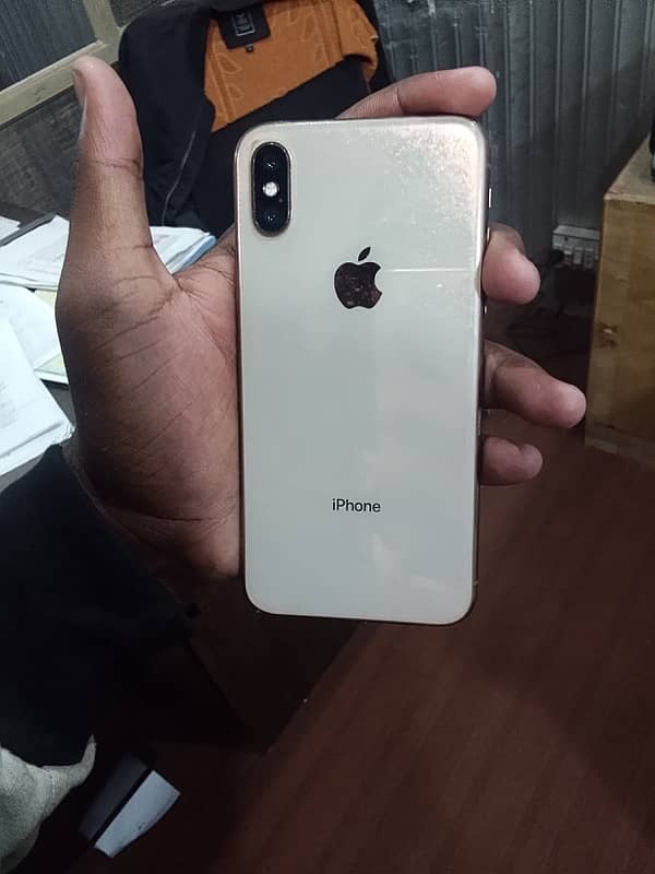 10/10 condition Face ID ok True Tone health 77 64gb I  xs Golden clr 1