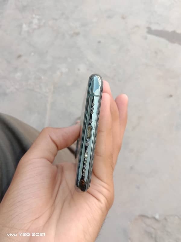 iphone 11 pro 0