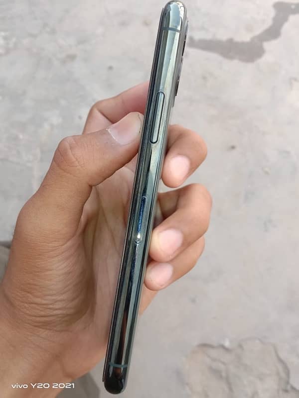 iphone 11 pro 1