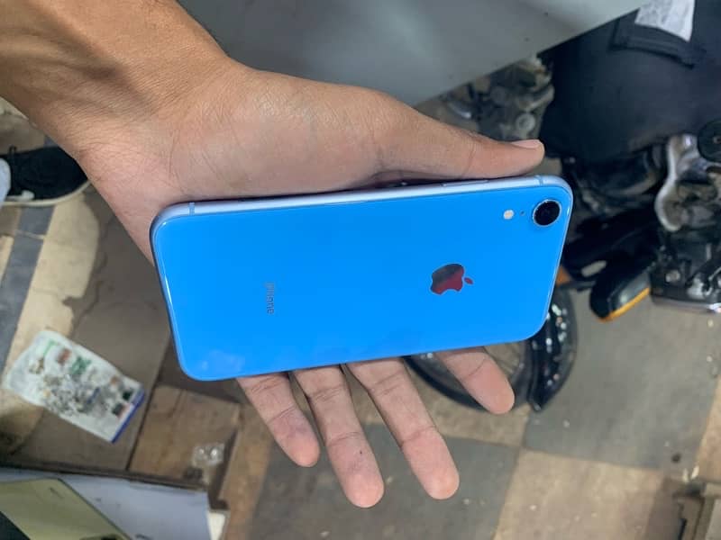 IPHONE XR 1