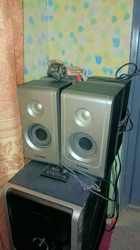 AFTRON original speakers 6