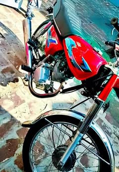 1985 model Hunda 125 Attock number only90000 . .  WhatsApp 03135901152