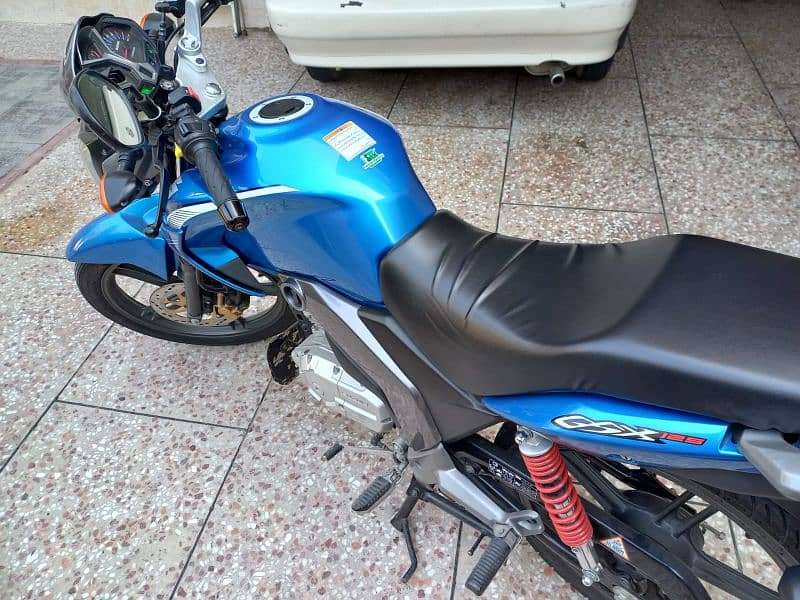 Suzuki GSX-125 2023 2